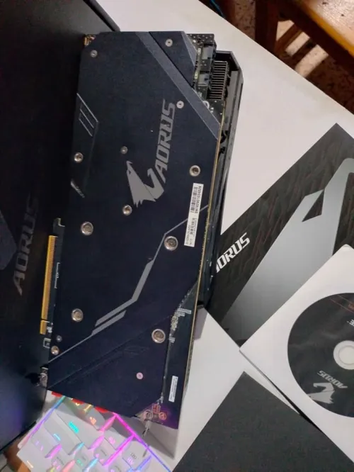 Rtx 2060 super aorus 3 fan box