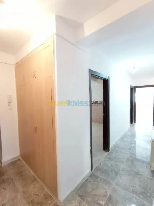 Location Appartement F5 Alger Bordj el bahri