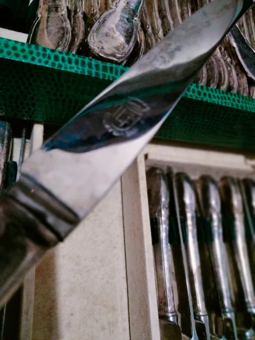 Ménagère en métal argent 61 pièces 