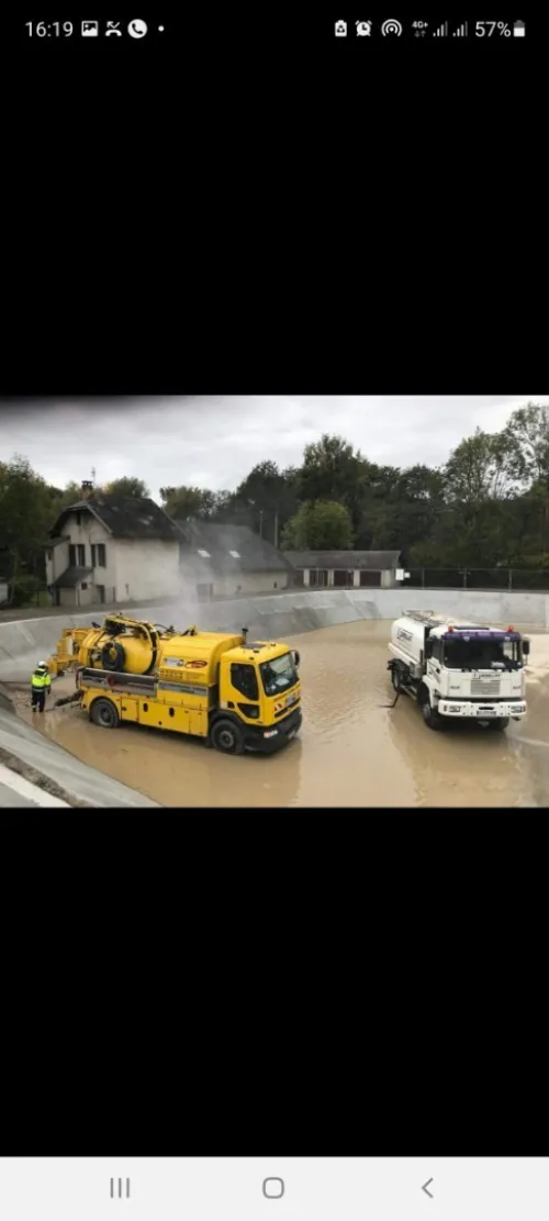 Vidange fosses septique,bassin, bâche d'eaux, debouchage des canalisations. 
