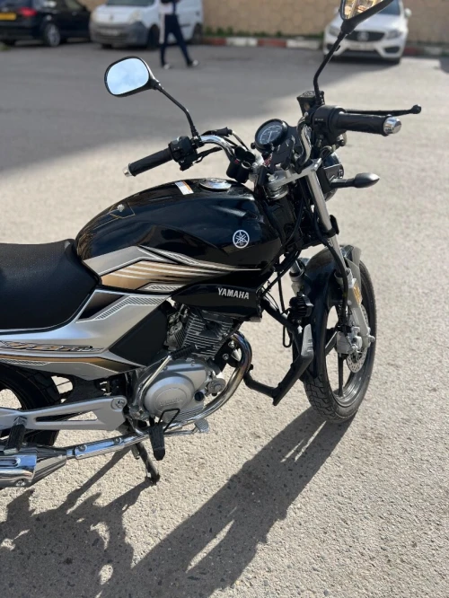 YAMAHA YBR
