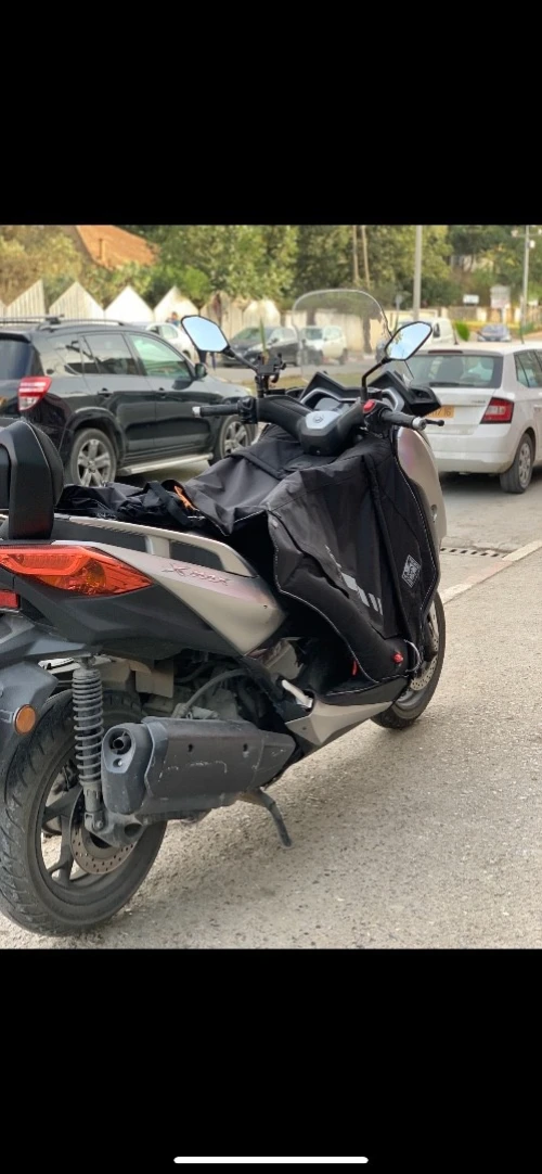TABLIER YAMAHA XMAX 300  2017--2022 TUCANO URBANO  ORG ITALIE