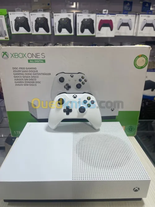 Xbox One S 1 To  Très bon état