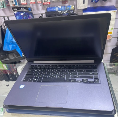 PC Portables ASUS / HP / LENOVO