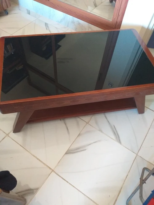 Vend table basse bois rouge