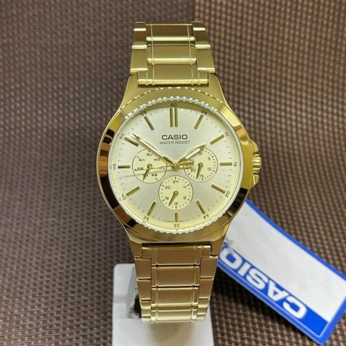 Montre Homme CASIO  Acier Inoxydable & Style Raffiné V300
