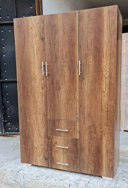 armoire / chambre / commode / rangement