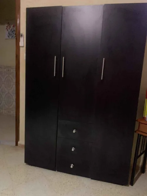 armoire / chambre / commode / rangement