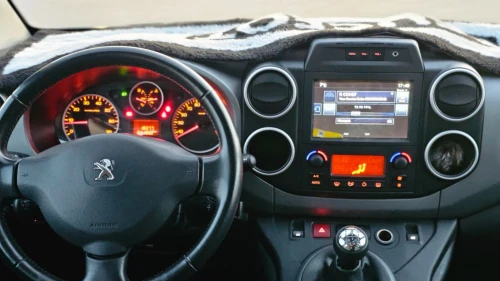 Peugeot Partner 2017 Tepee Allure 