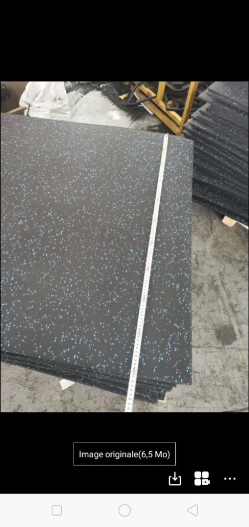Tapis salle de musculation , gomme, acrylique,air de jeux revêtement terrain de sport
