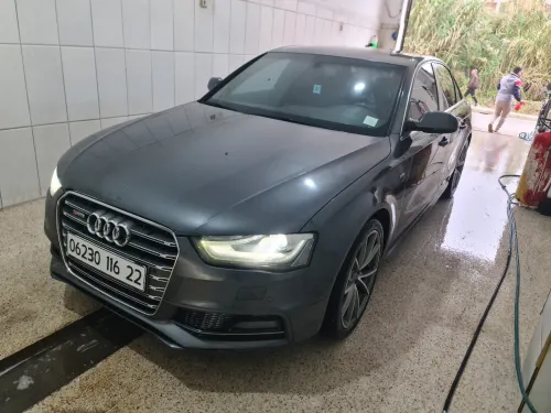 Audi A4 2016 S Line +