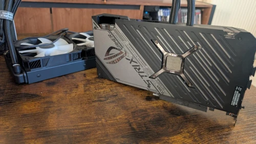 Carte graphique AMD radeon ROG STRIX GAMING RX 6800 XT