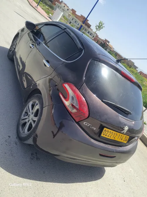 Peugeot 208 2014 Allure