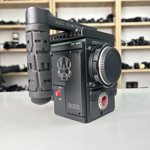 Red gemini 5k