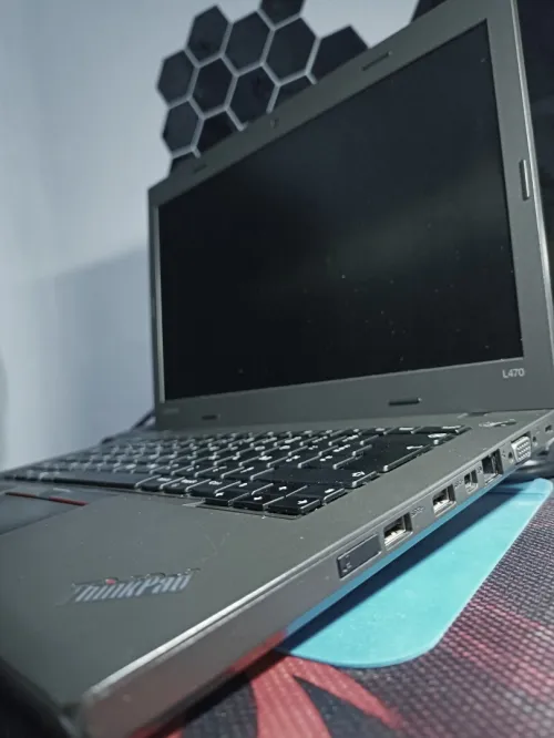 Lenovo thinkpad L490 i5-6th 8/256