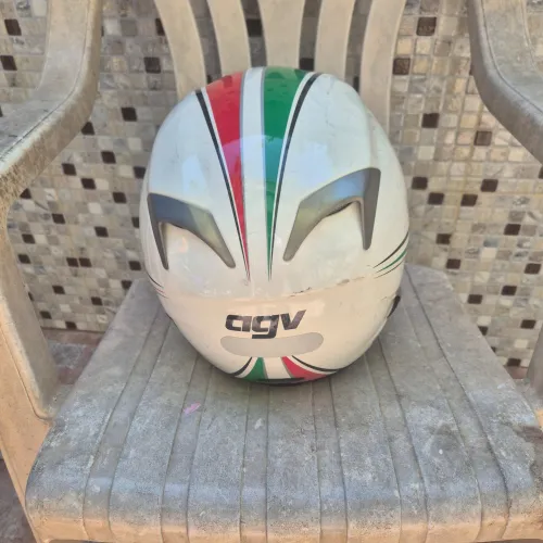 Casque moto AGV