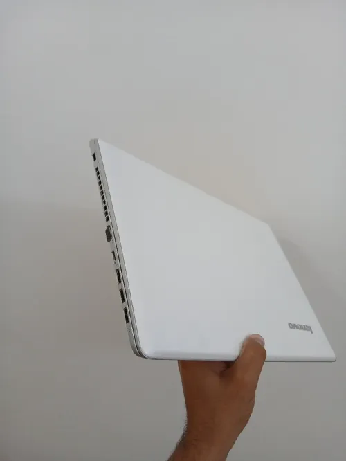 Lenovo ideapad 500-15ISK I7 6500U AMD Radeon R7 M360 RAM 8GB