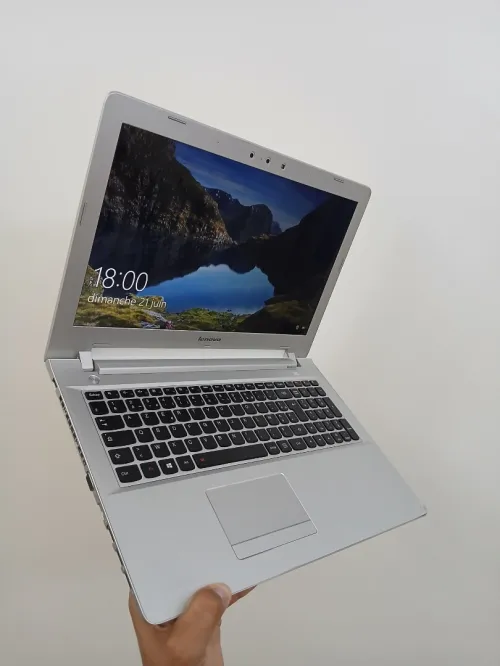 Lenovo ideapad 500-15ISK I7 6500U AMD Radeon R7 M360 RAM 8GB