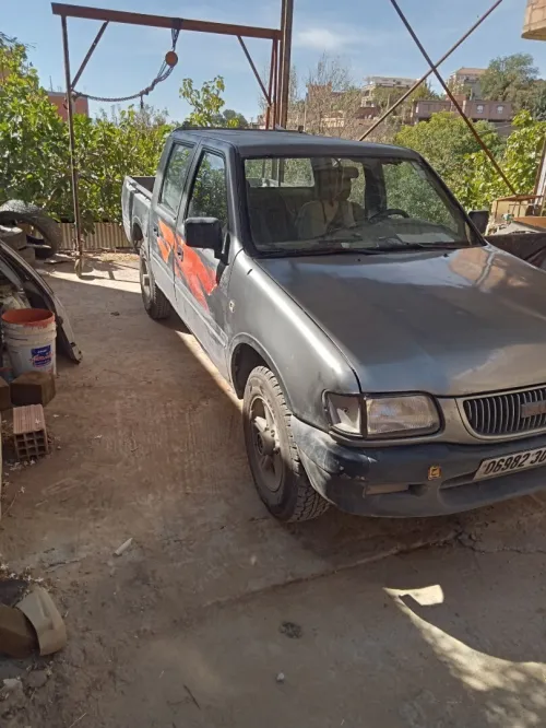 Isuzu Faster 2003 2
