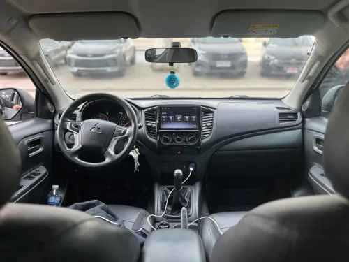 Mitsubishi L200 2021 Doube cabine Evolution