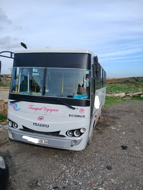 Isuzu Isuzu bus 2010