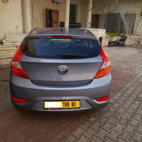Hyundai Accent RB  4 portes 2018 Accent RB  4 portes