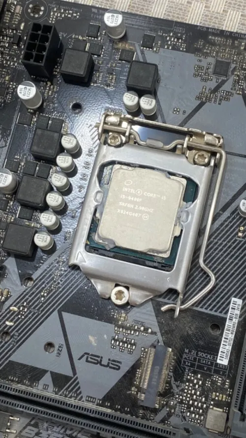 I5 9400f + asus m360