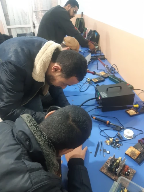 تكوين في اصلاح الاجهزة الالكترونية