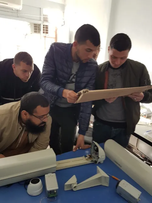 تركيب كامرات المراقبة واجهزة الانذار