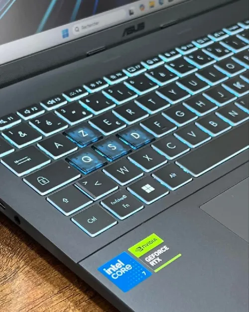 ASUS V16 Comme Neuf
