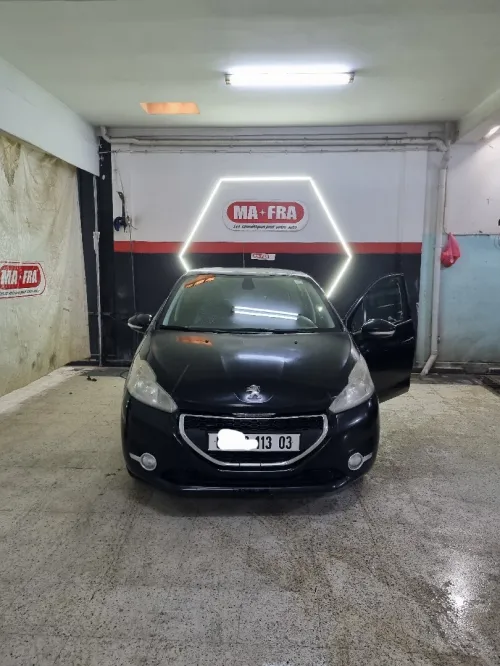 Peugeot 208 2013 
