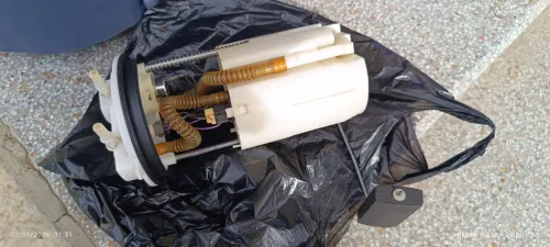 Pompe à essence à carburant Bosch 12V