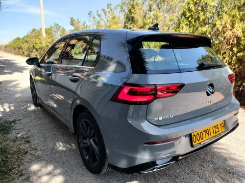 Volkswagen Golf 8 2025 R-Line