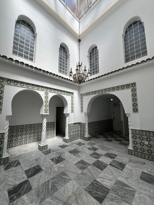 Location Appartement Niveau de villa F5 Alger El biar