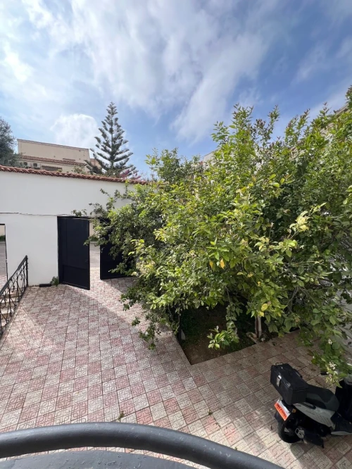 Location Appartement Niveau de villa F5 Alger Ben aknoun