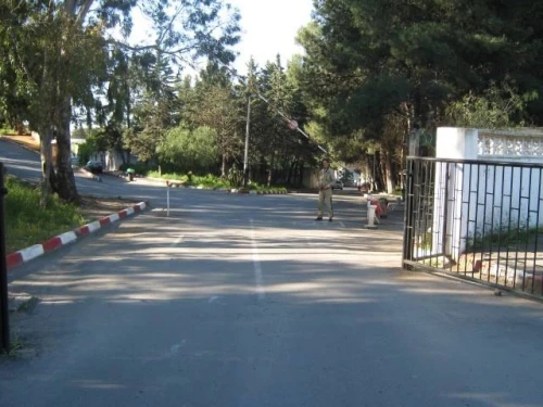 Location Appartement F2 Alger Hydra