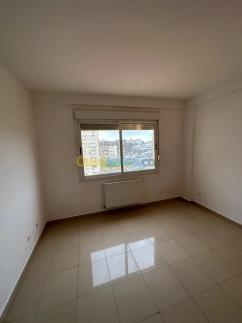 Location Appartement F3 Alger Draria
