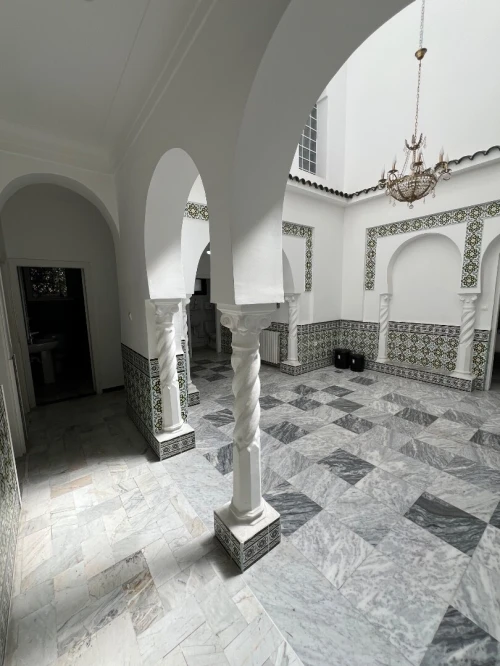 Location Appartement Niveau de villa F5 Alger El biar
