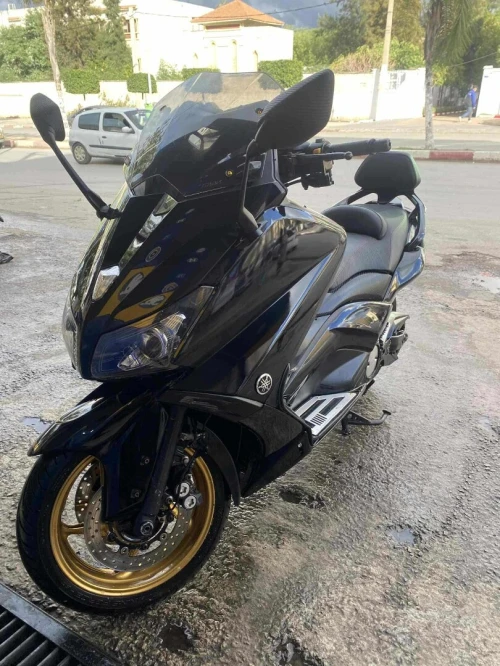 Yamaha tmax 2012