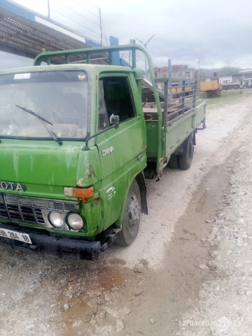 Toyota B30 1984
