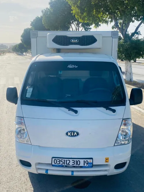 Kia k2700 2010 2010