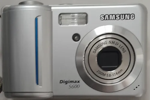 Camera Samsung Digimax S 600