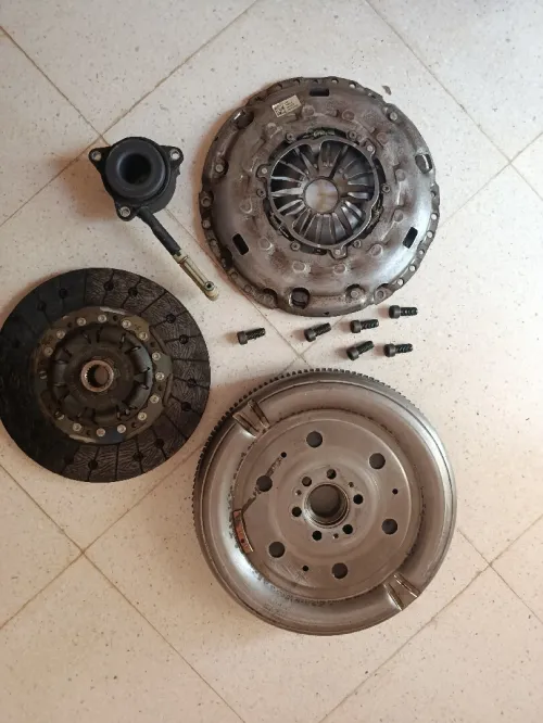 Kit embrayage LUK pour Skoda Octavia, VW, seat, audi