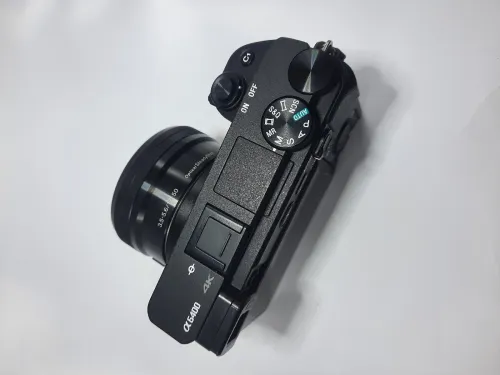 Sony a6400 kit + 50mm f1.8 oss + cpl polarizer