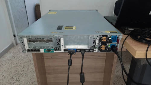 SERVEUR HP PROLIANT DL380 GENERATION 8 double processeur Xeon E5 2695 V2