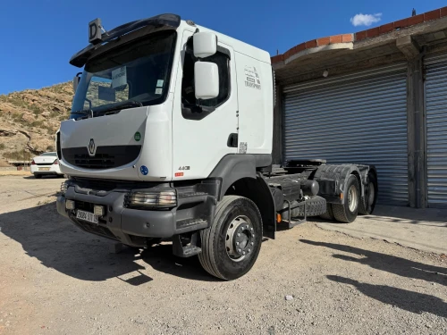 Renault Kirax 6*4 2011