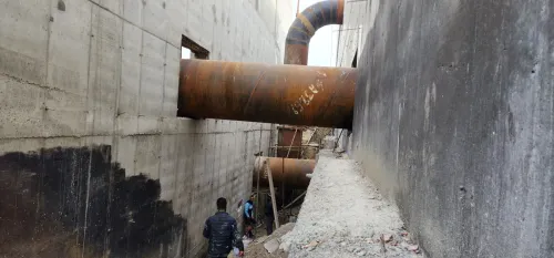 ثقب وتقطيع الخرسانة المسلحة