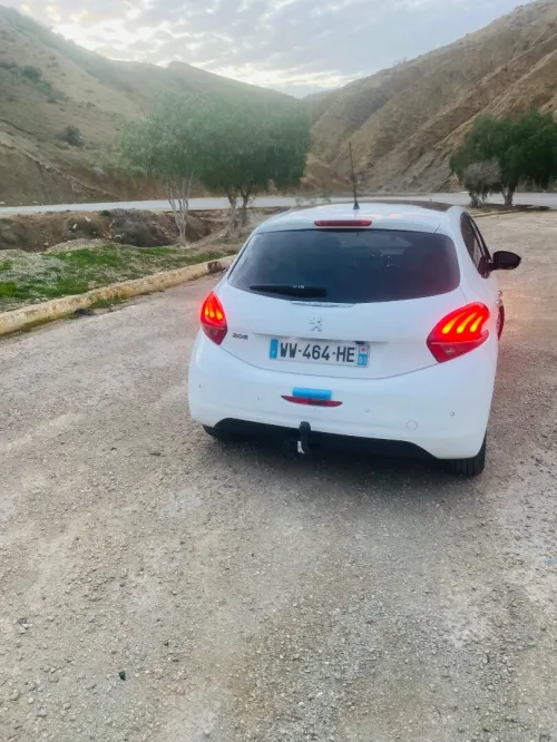 Peugeot 208 2018 Allure Facelift