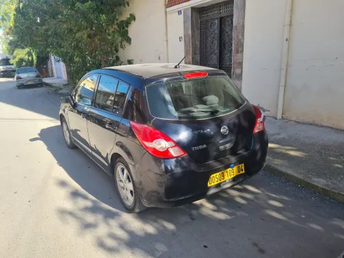 Nissan Tiida 5 portes 2009 