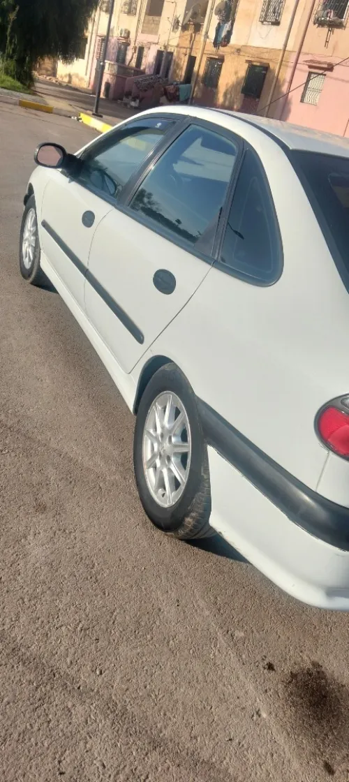 Renault Laguna 1 1995 Laguna 1